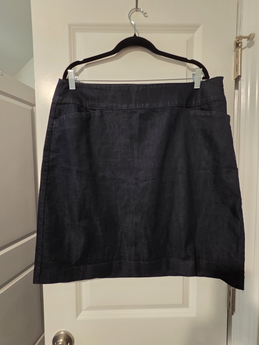 Talbots Dark Wash Denim Skirt - Straight Silhouette